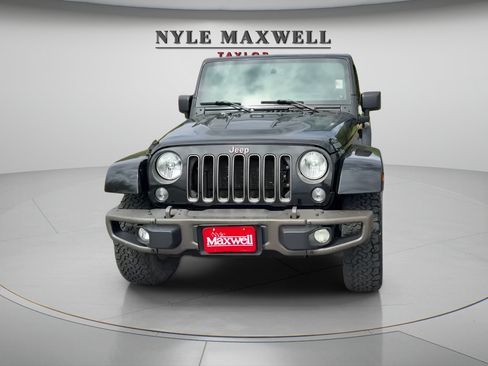 Used 2016 Jeep Wrangler Unlimited Sahara AWD/4WD image 2