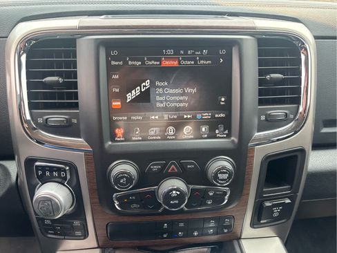 Used 2017 RAM 1500 Laramie w/ Convenience Group AWD/4WD image 11