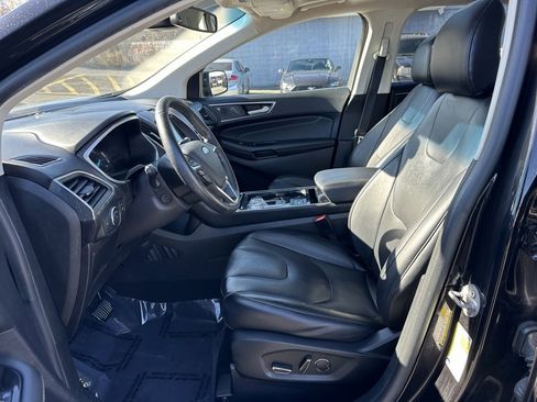 Used 2019 Ford Edge Titanium w/ Equipment Group 301A image 13