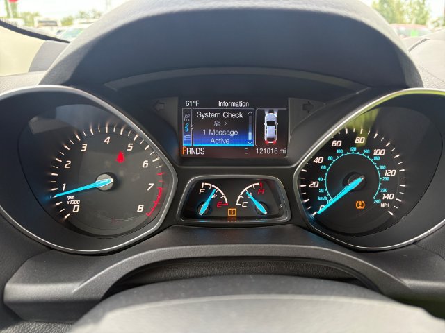 Used 2015 Ford Escape Titanium FWD image 24