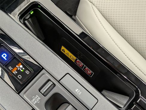 Used 2024 Toyota Prius Limited w/ Limited Premium Package image 30