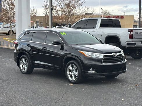 Used 2014 Toyota Highlander Limited image 36
