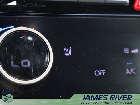 Used 2025 Hyundai Santa Cruz SEL image 35