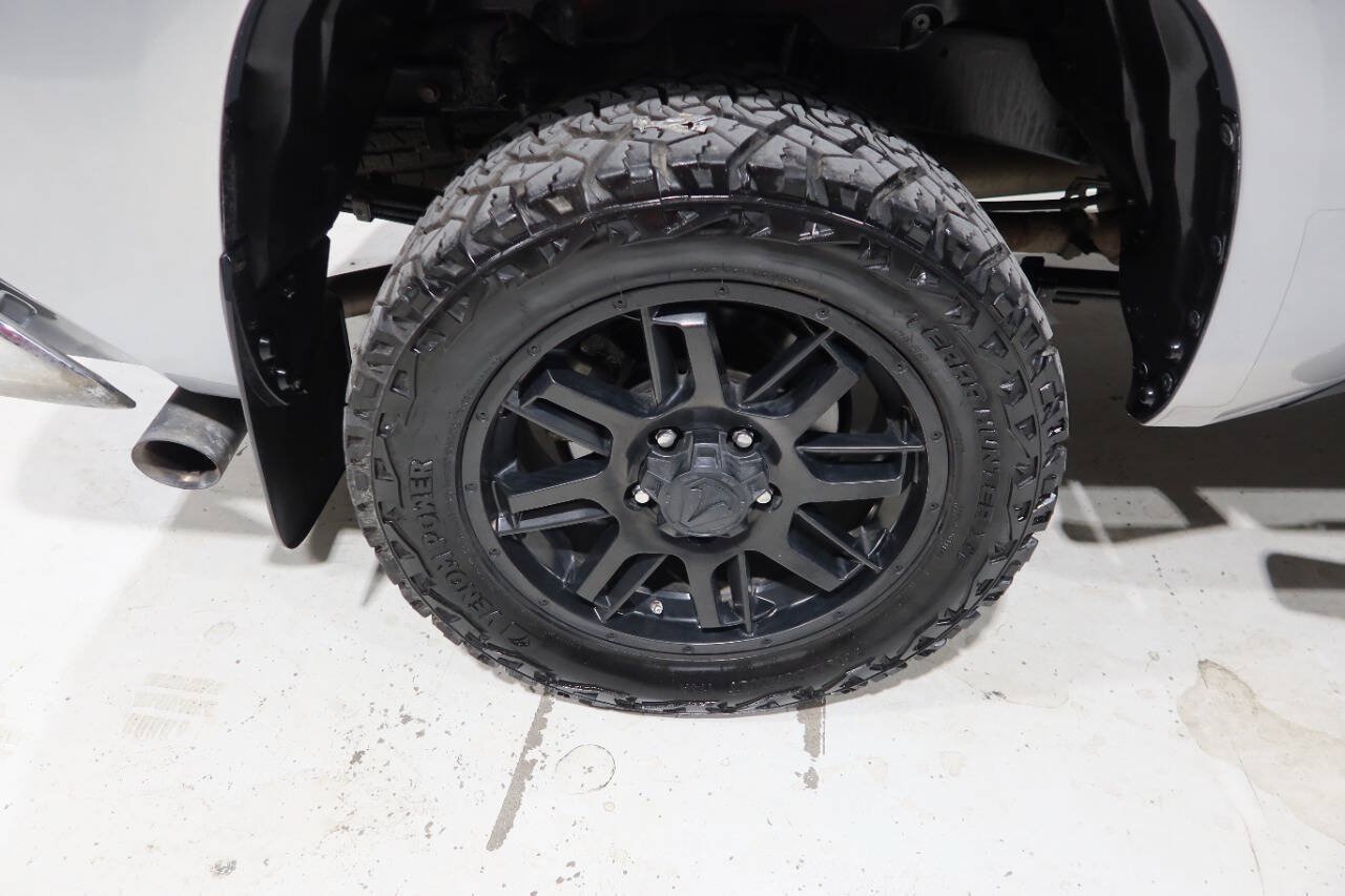 Used 2021 Toyota Tundra SR5 w/ SR5 Upgrade Package AWD/4WD image 39