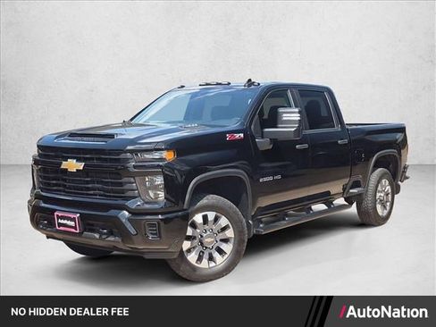 Used 2024 Chevrolet Silverado 2500 Custom w/ Custom Value Package AWD/4WD image 1