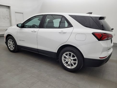 Used 2022 Chevrolet Equinox LS FWD image 3