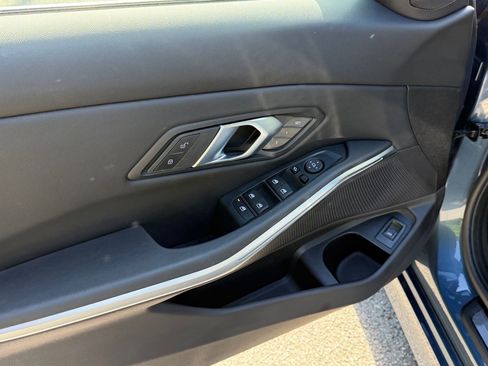 Certified 2025 BMW 330i Sedan RWD image 22