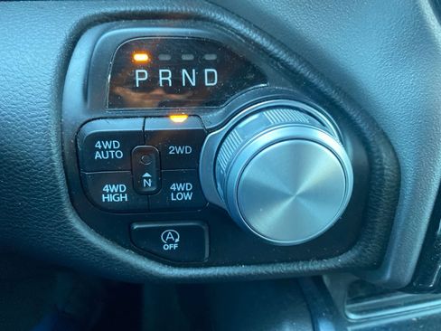 Used 2024 RAM 1500 Laramie AWD/4WD image 15