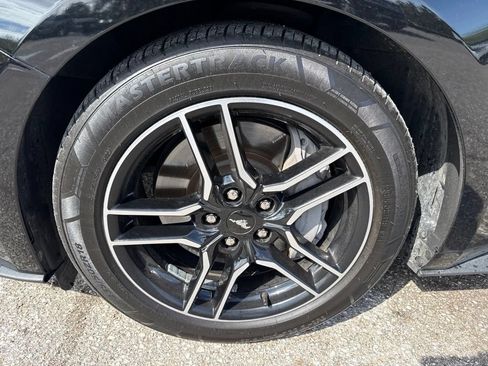 Used 2021 Ford Mustang GT RWD image 2