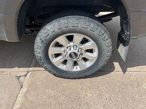Used 2018 Ford F250 Platinum w/ Platinum Ultimate Package AWD/4WD image 3