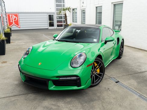 Used 2022 Porsche 911 Turbo S AWD/4WD image 3