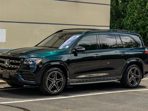 Used 2022 Mercedes-Benz GLS 450 4MATIC image 4