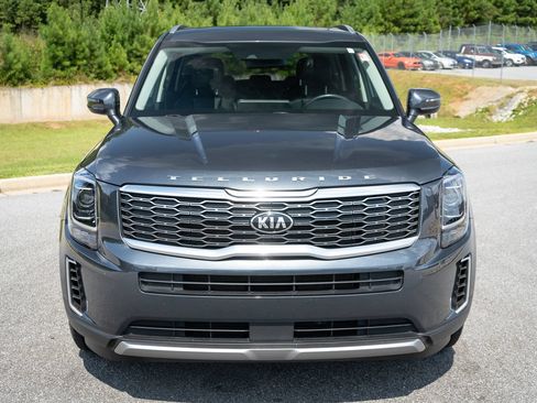 Used 2020 Kia Telluride S w/ S 8 Passenger Seating Package FWD image 2