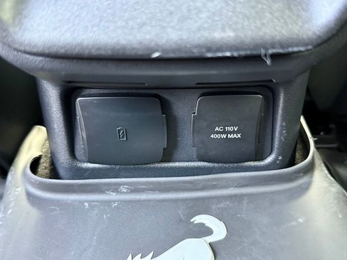 Used 2025 Ford Bronco Heritage Edition AWD/4WD image 18