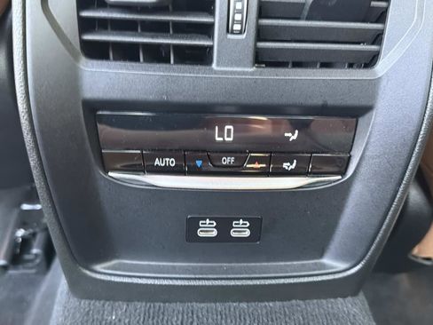 Used 2024 BMW 330e RWD image 15