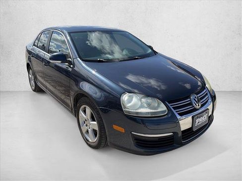 Used 2009 Volkswagen Jetta SE FWD image 5