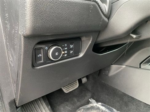 New 2025 Ford Ranger XLT w/ Equipment Group 301A High image 43