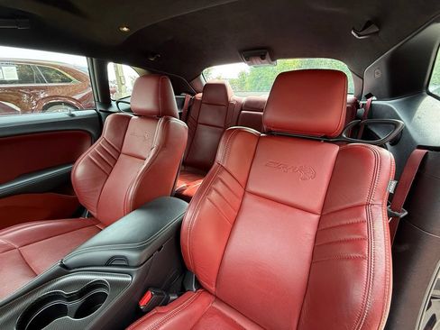 Used 2023 Dodge Challenger SRT Hellcat RWD image 32