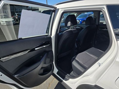 New 2026 Kia Seltos S AWD/4WD image 16