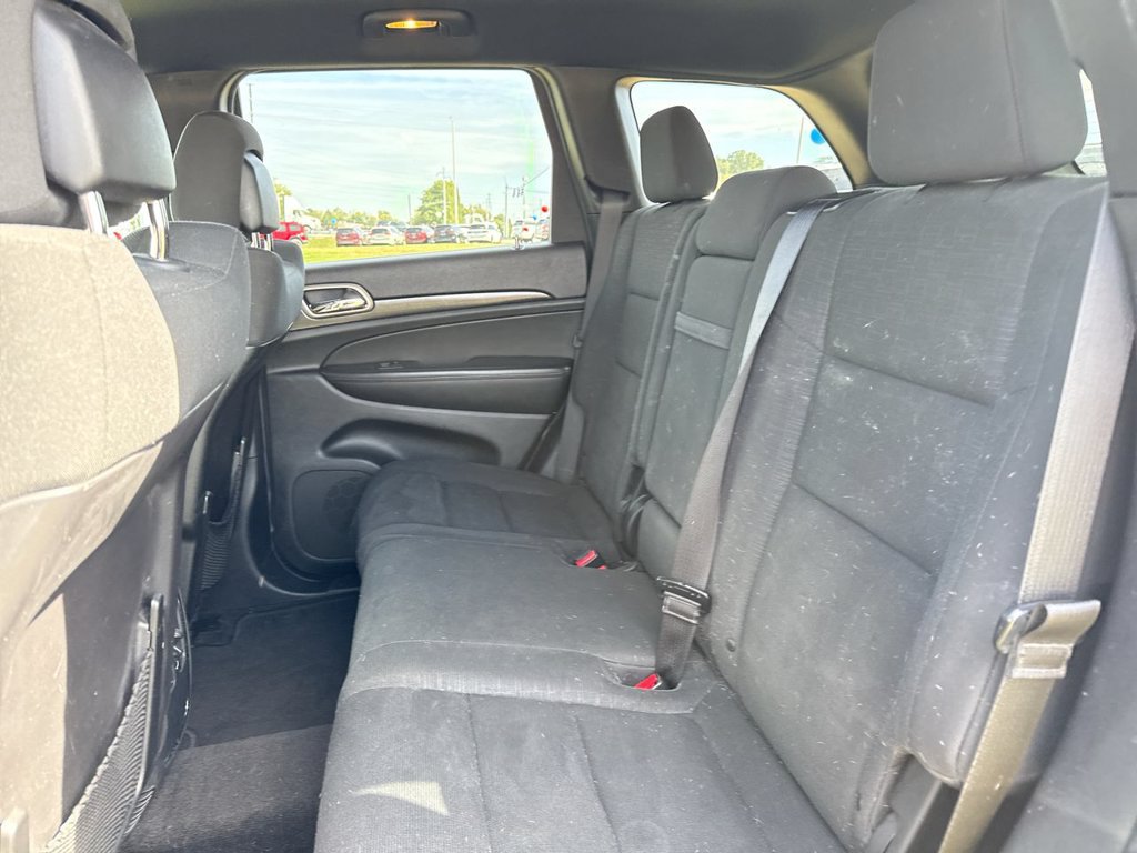 Used 2014 Jeep Grand Cherokee Laredo w/ Quick Order Package 23E AWD/4WD image 11