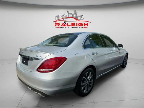 Used 2016 Mercedes-Benz C 300 4MATIC Sedan image 4