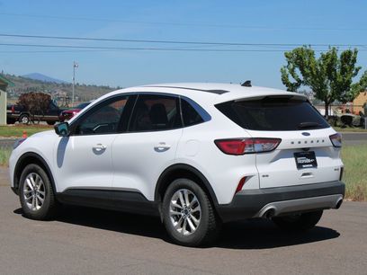 Used 2022 Ford Escape SE w/ Cold Weather Package