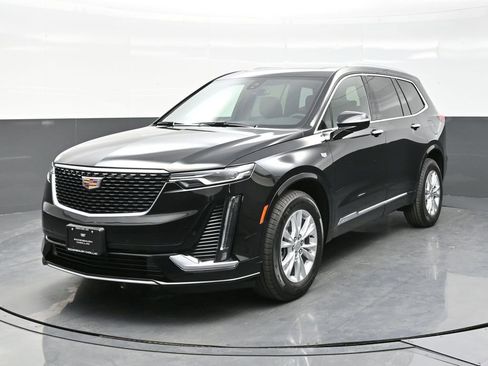 New 2025 Cadillac XT6 Luxury w/ LPO, Floor Liner Package image 2