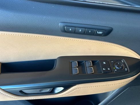 Used 2025 Lexus NX 250 FWD w/ Accessory Package (2T) image 8