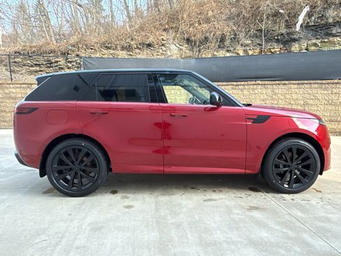 New 2026 Land Rover Range Rover Sport Dynamic SE image 7
