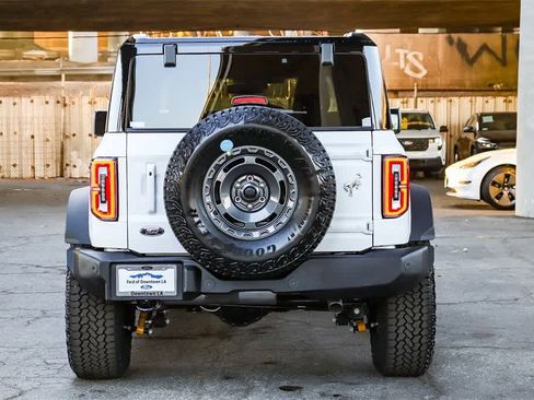 New 2025 Ford Bronco Outer Banks w/ Sasquatch Package image 5