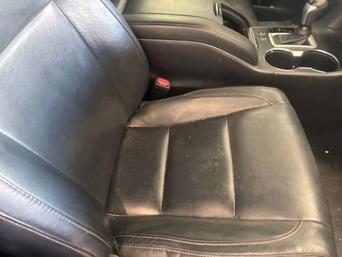 Used 2018 Toyota Highlander XLE FWD image 10