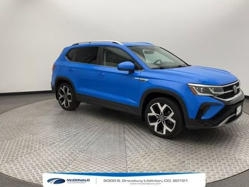 Used 2022 Volkswagen Taos SEL AWD/4WD image 2