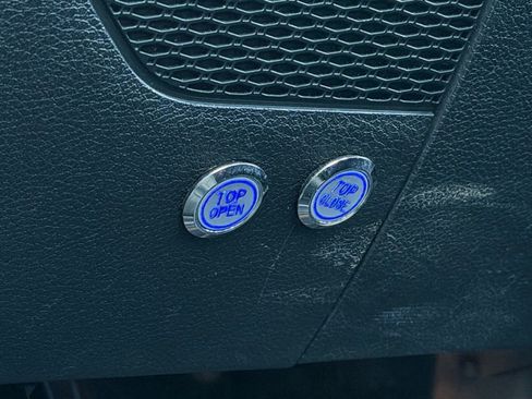 Used 2018 Jeep Wrangler Unlimited Rubicon image 34