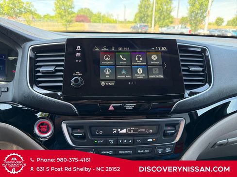 Used 2022 Honda Pilot Touring image 18