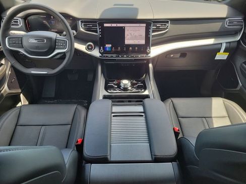 New 2026 Jeep Grand Wagoneer L Limited AWD/4WD image 14