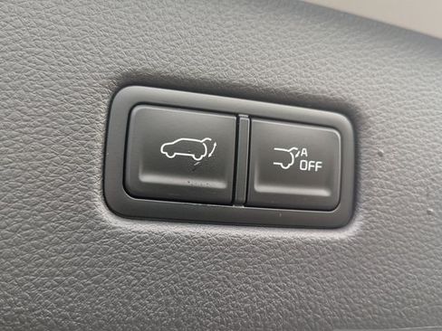 New 2027 Kia Carnival EX FWD image 14