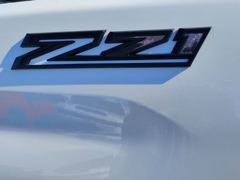 Used 2025 Chevrolet Silverado 2500 LT w/ Trail Boss Package image 11