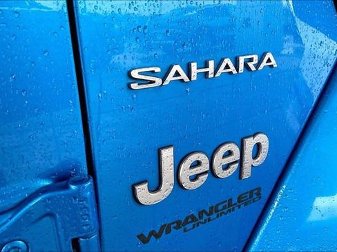 Used 2022 Jeep Wrangler Unlimited Sahara image 22