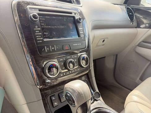 Used 2017 Buick Enclave Leather AWD/4WD image 14