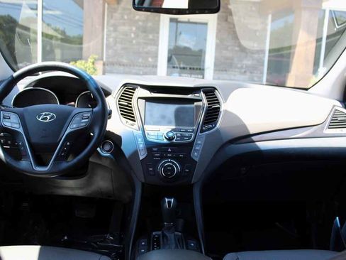 Used 2015 Hyundai Santa Fe Limited w/ Option Group 04 AWD/4WD image 30