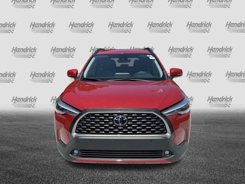 Certified 2022 Toyota Corolla Cross XLE FWD image 3