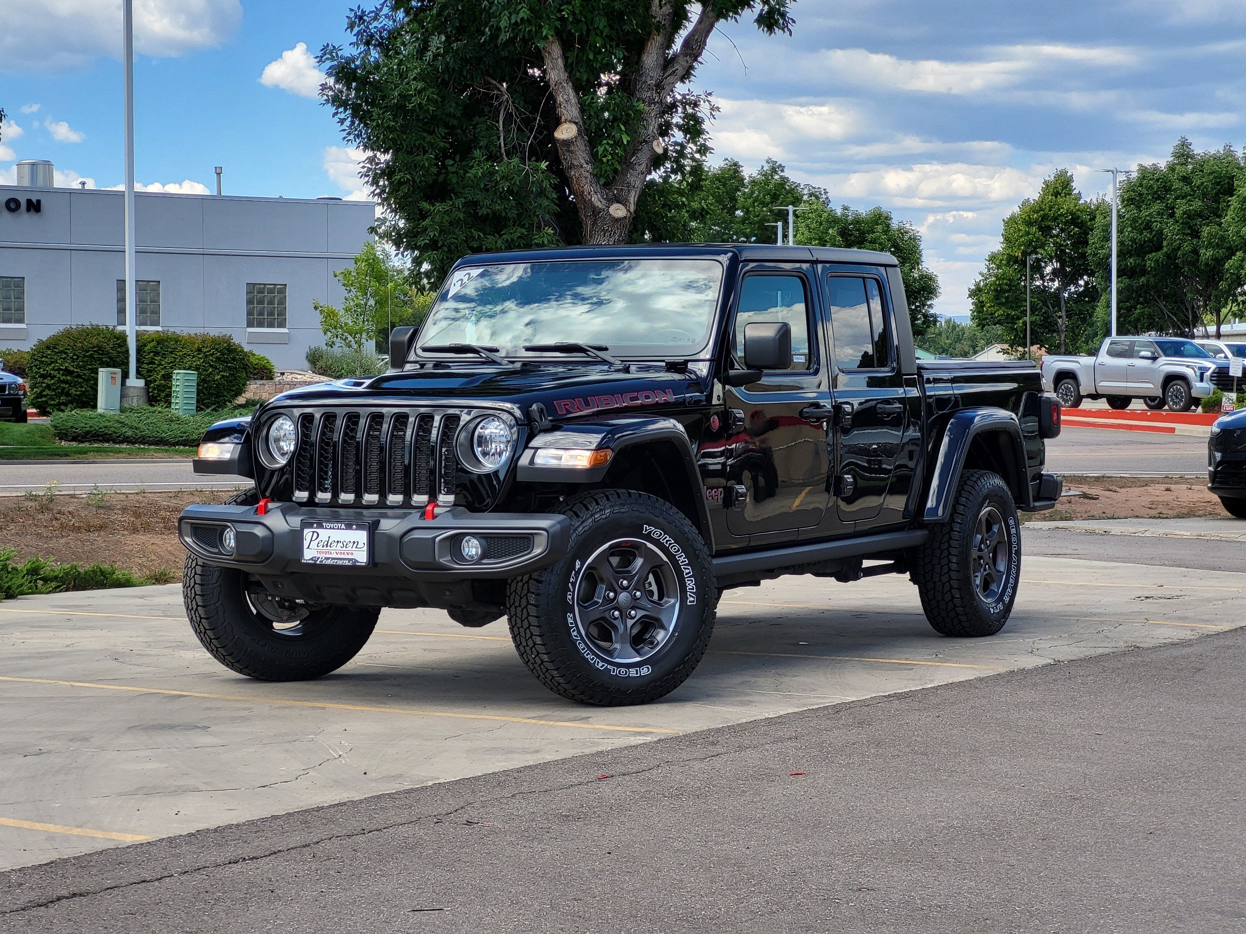 Used 2022 Jeep Gladiator Rubicon w/ Cold Weather Group AWD/4WD image 2