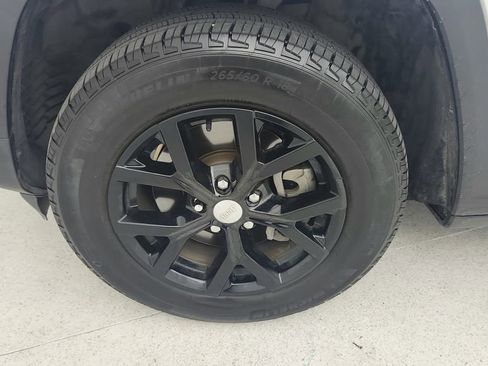 Used 2022 Jeep Grand Cherokee L Limited image 32