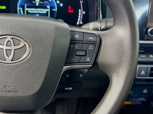 New 2025 Toyota Camry LE image 19