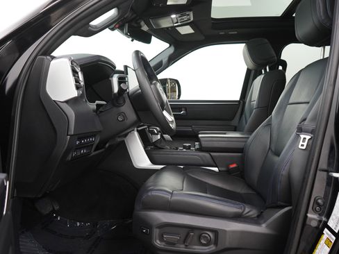 Used 2024 Toyota Sequoia Platinum AWD/4WD image 25