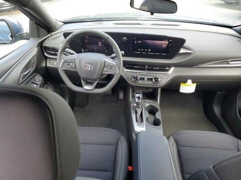 New 2026 Buick Envista Preferred w/ Convenience I Package FWD image 5