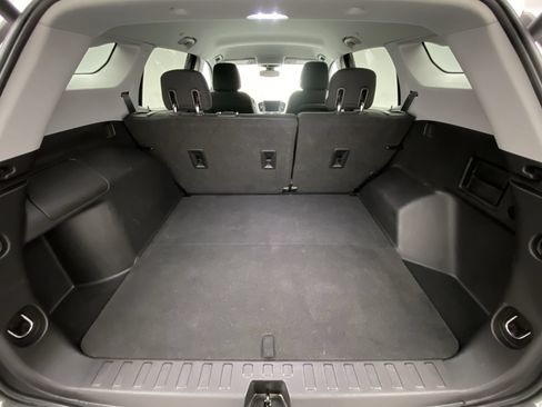 Used 2020 GMC Terrain SLE w/ Driver Convenience Package AWD/4WD image 21