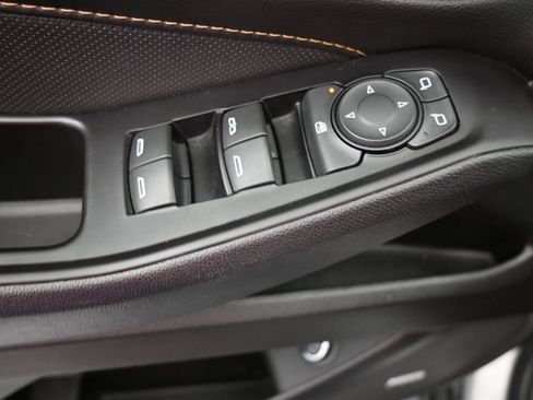 Used 2019 Chevrolet Traverse Premier w/ Redline Edition AWD/4WD image 14