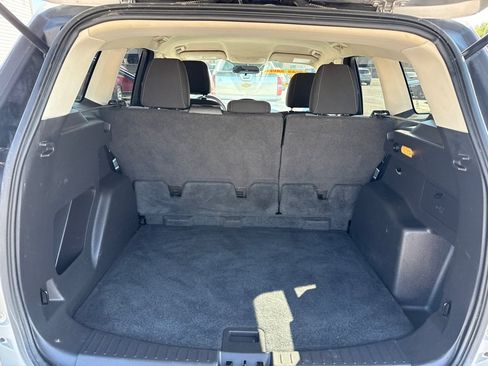 Used 2017 Ford Escape SE FWD image 11