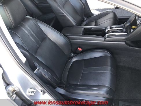 Used 2016 Honda Civic Touring image 24